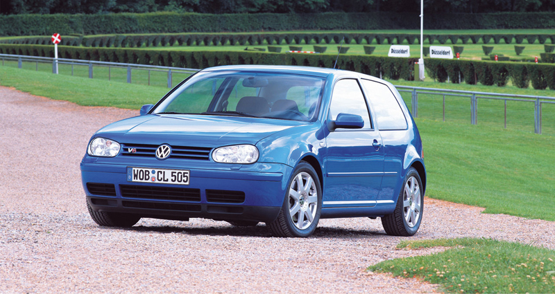 Volkswagen-Golf_IV-1997-1280-02.jpg