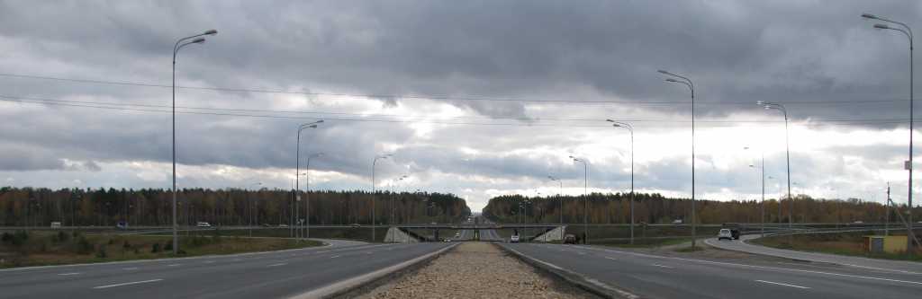 Car_overpass_east_of_Kazan.jpg