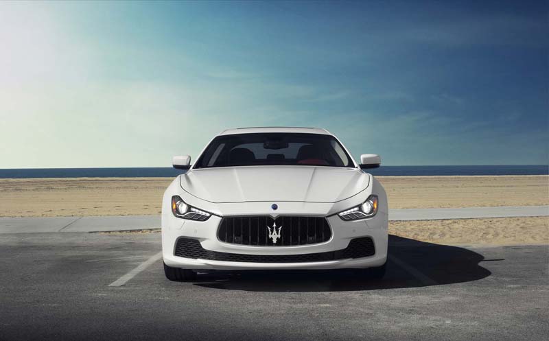 2014-Maserati-Ghibli-S-Q4-front-end.jpg