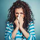 Как справляться с аллергией: причины возникновения и работа иммунной системы