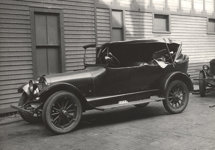 Фредерик Паттерсон первый чернокожий автопроизводитель в США