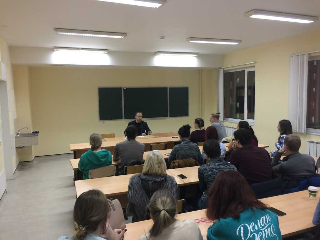 На встрече со студентами Кафедры журналистики, Гуманитарного института Югорского Госуниверситета. 29.11.2017 г. На встрече со студентами Кафедры журналистики, Гуманитарного института Югорского Госуниверситета. 29.11.2017 г.