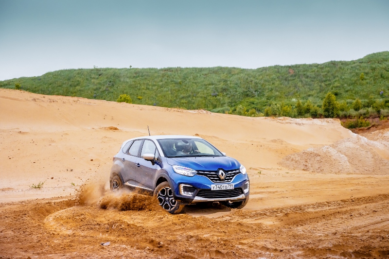 RENAULT KAPTUR 163.jpg RENAULT KAPTUR 163.jpg