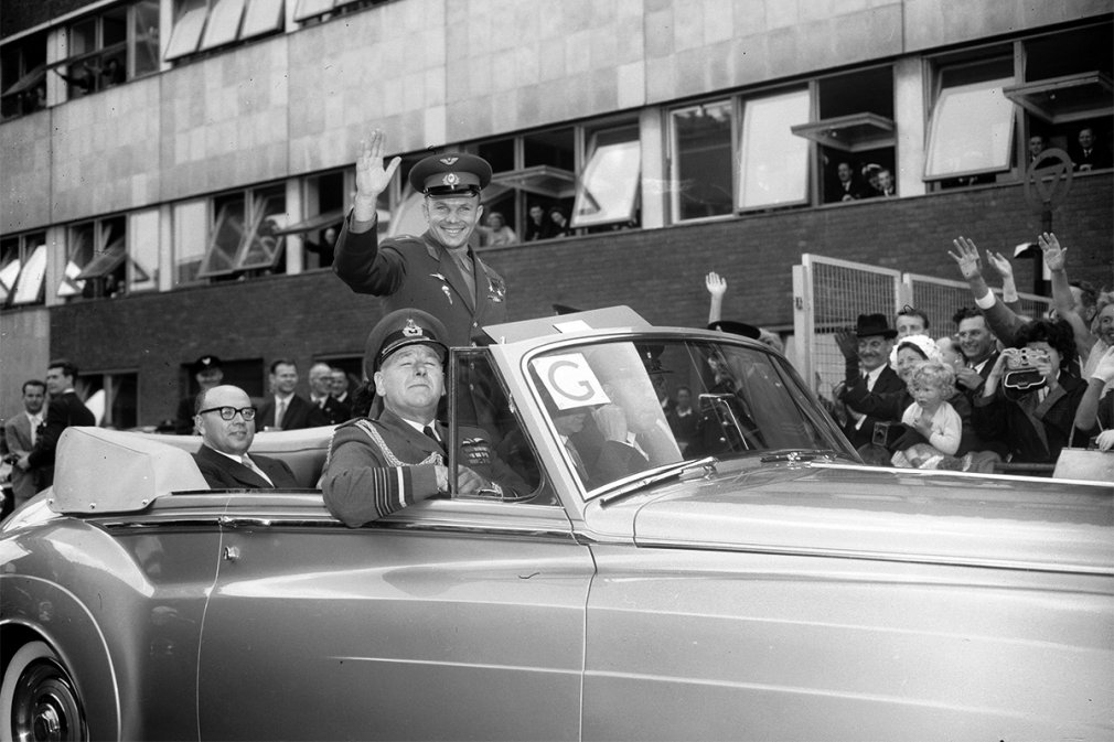 Автомобиль в Лондоне в 1960
