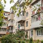 Книга о хрущевках, киноверсия спектакля «Леопольдштадт», фильм «Анора»