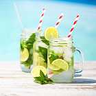 Безалкогольные прохладительные напитки: лимонады, коктейли, смузи 
