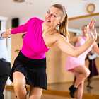 Доказательство существования параллельной вселенной. Танцы помогают похудеть