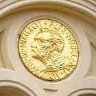 Илон Маск выдвинут на Нобелевскую премию мира. Указы Трампа