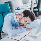 Сон на работе. Замена мозга как способ продления жизни. Первая в мире вакцина от рака легких