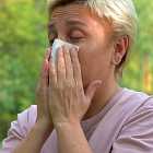 На Стива Бушеми напали в Нью-Йорке. Качели в Челябинске. Самый холодный май