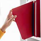 Почему красную книгу так назвали