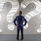 Играют школьный учитель Дмитрий Тюттерин и фотоблогер Нина Острун