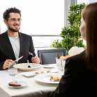 Нобелевская премия для Дурова. Деньги за переезд в Эстремадуру и свидание в Южной Корее