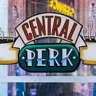 Кофейня в стиле сериала «Друзья». Влияние кино на стиль и моду в нашей жизни