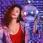 Международный дискодень восьми женщин марта