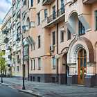 Арина Волчек о Патриках: культурный код района, аренда, официанты