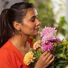 Почему цветы пахнут